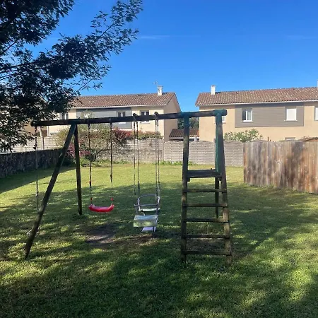Maison Au Calme Avec Jardin Holiday home Benesse-Maremne