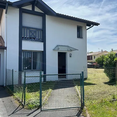 Holiday home Maison Au Calme Avec Jardin *