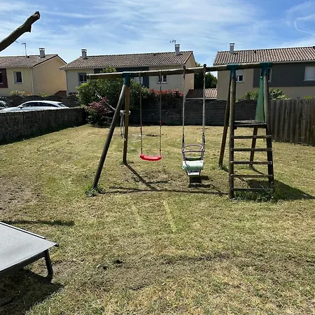 Maison Au Calme Avec Jardin *